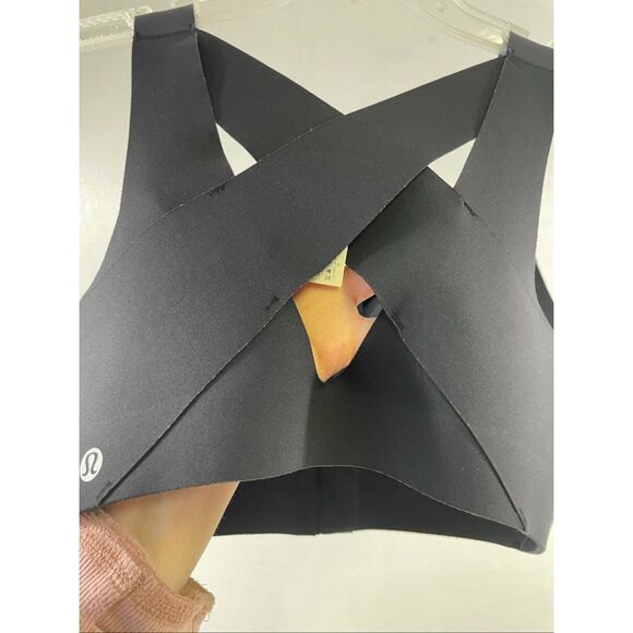 Lululemon Black Crossed Back Bra Size 38 D - Picture 5 of 9